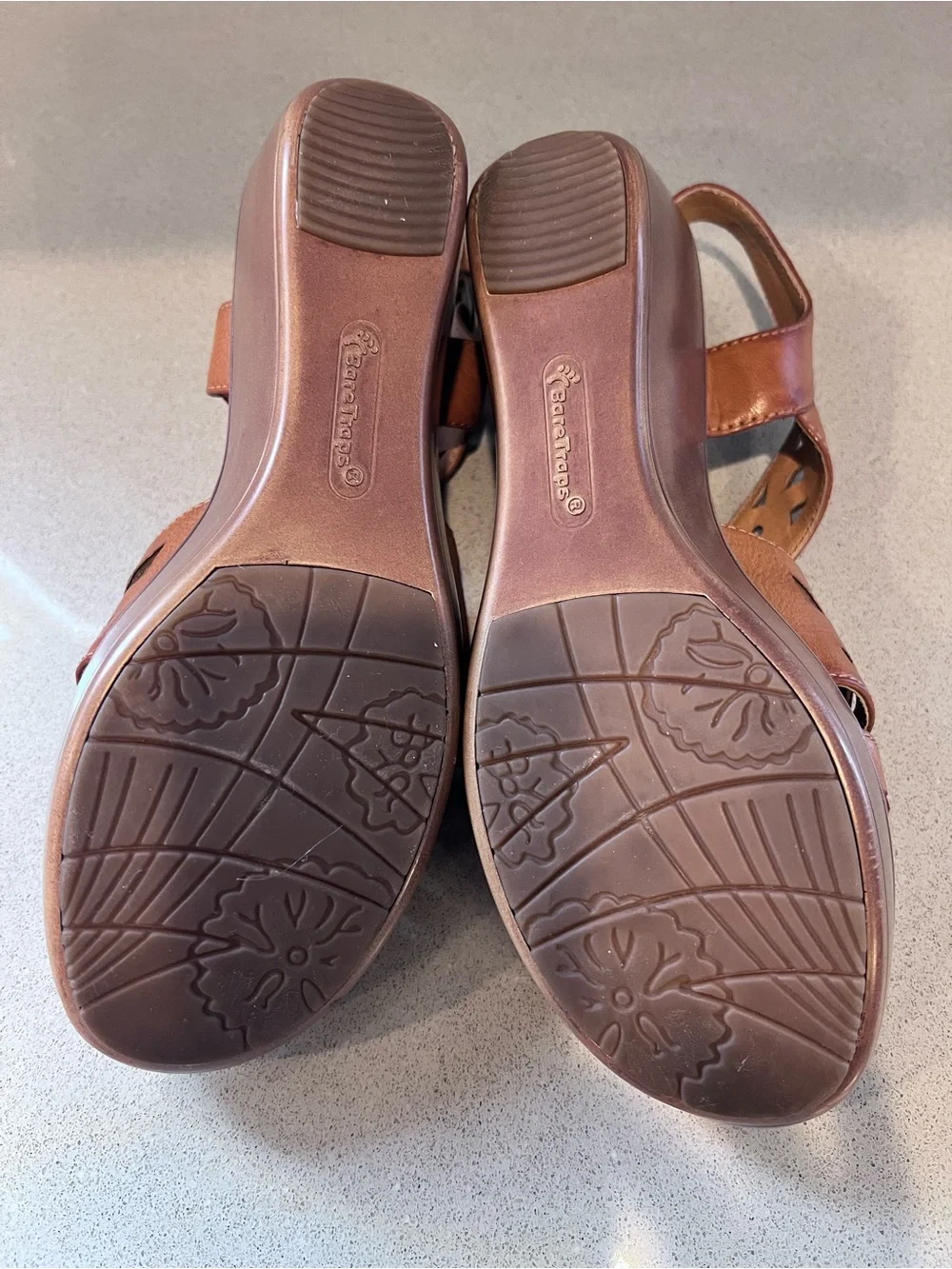 Bare Traps Dallas 8M Laser Cut Wedge Sandal